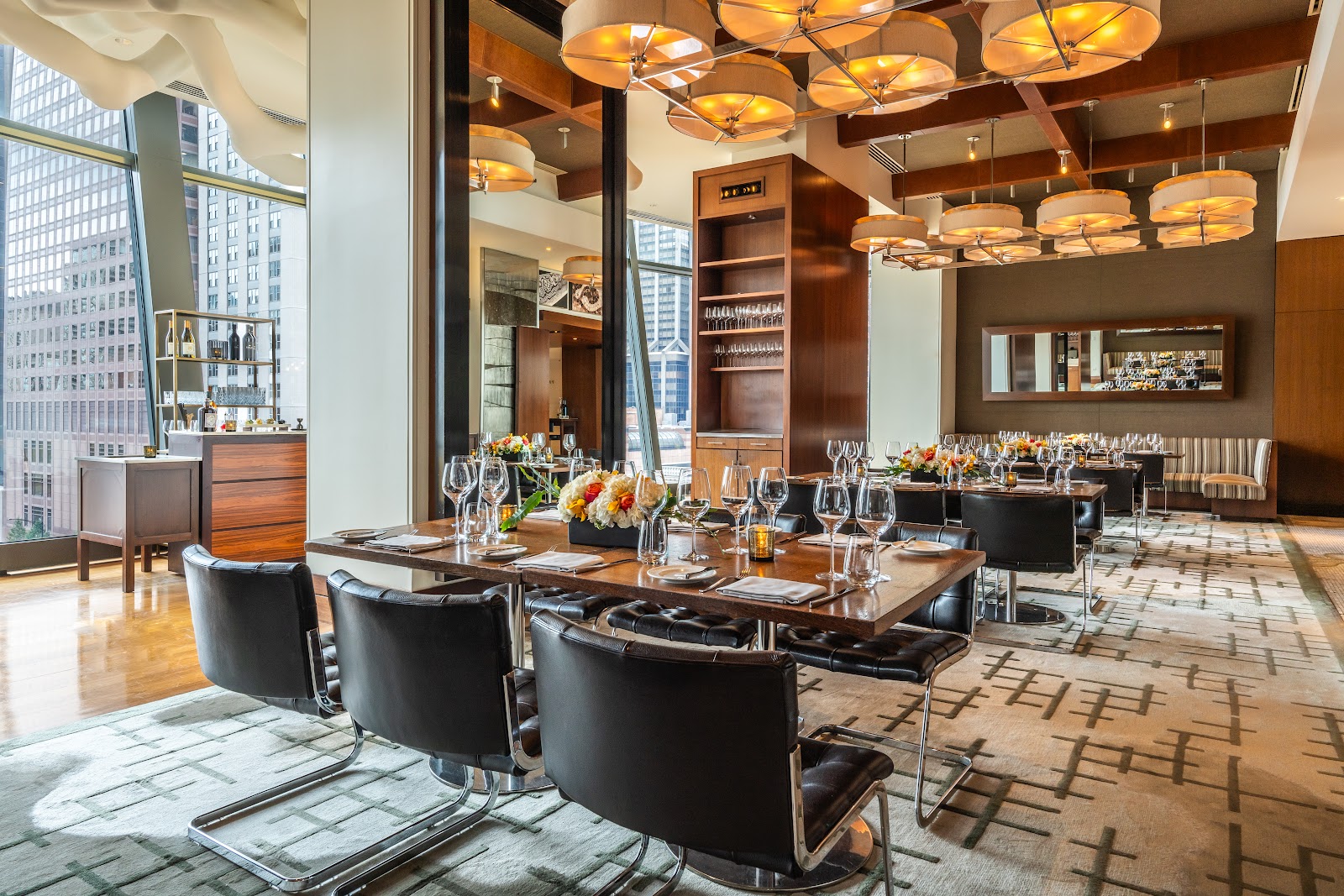 NoMI Kitchen Bar, Chicago