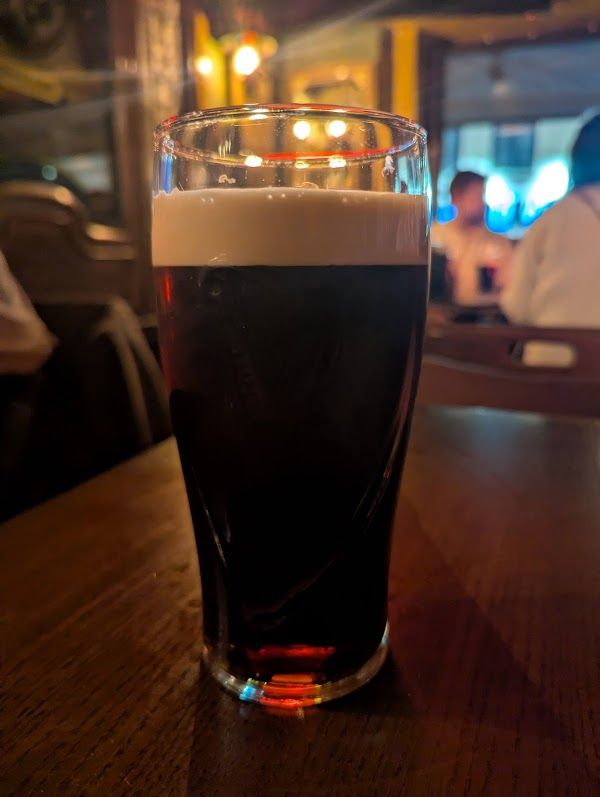 McGinleys Irish Pub