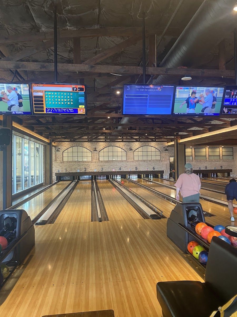 Bowl &amp; Barrel, Dallas