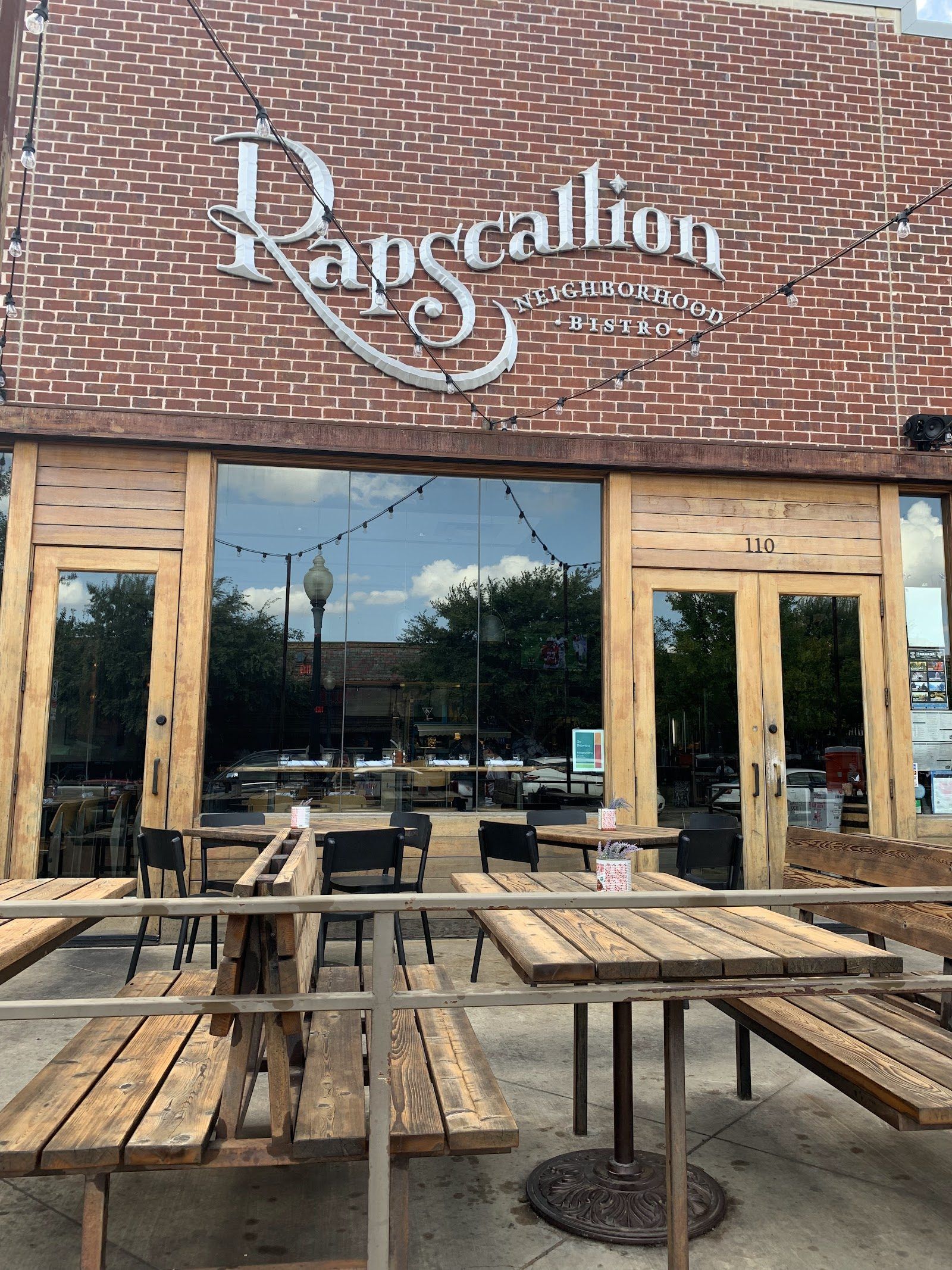 Rapscallion Dallas bar interior
