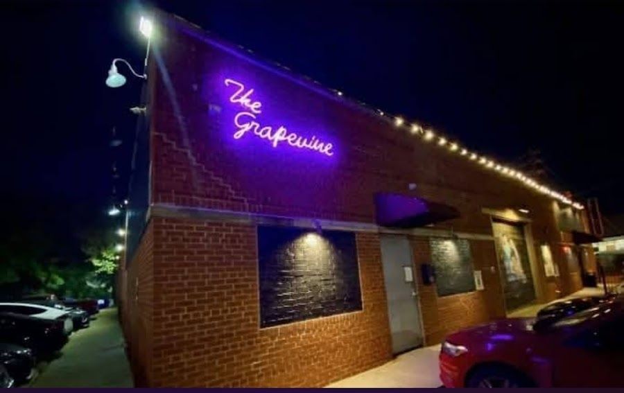 The Grapevine Bar, Dallas
