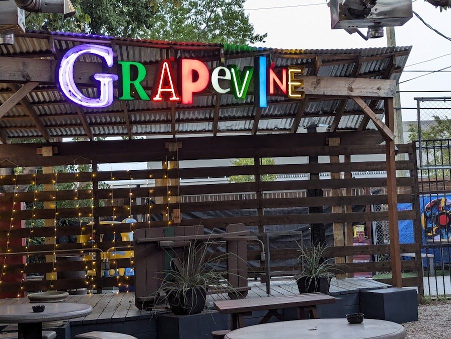 The Grapevine Bar, Dallas