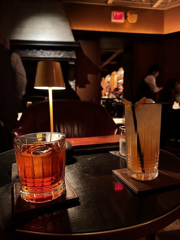 Nick & Sam's Steakhouse Bar