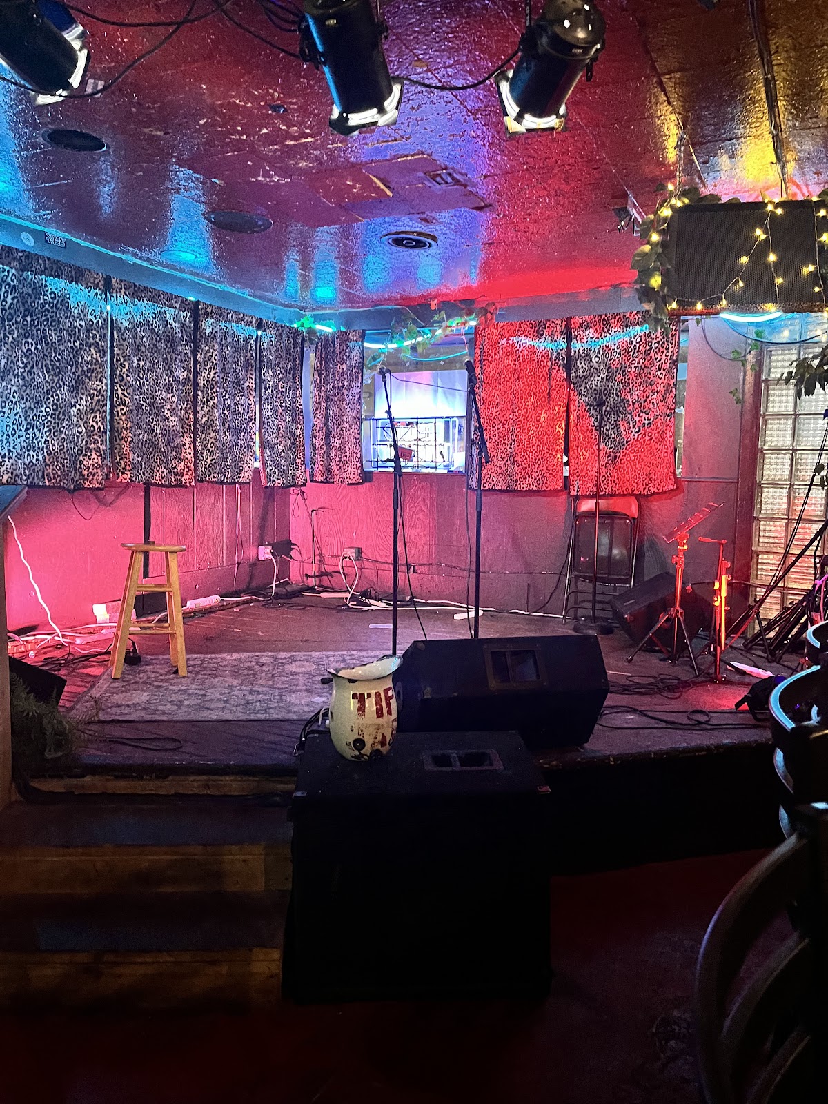 Lion's Lair, Denver