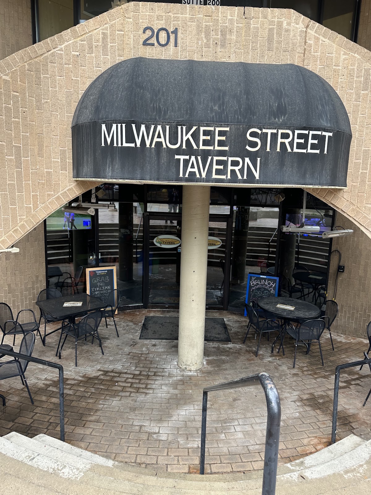 Milwaukee Street Tavern, Denver