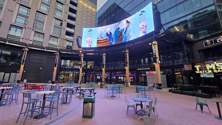 Tom's Watch Bar, Denver