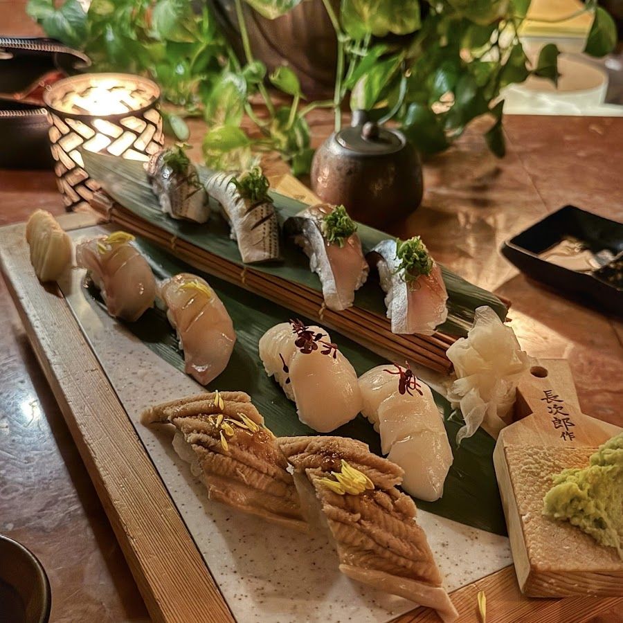 Mimi Kakushi, Dubai