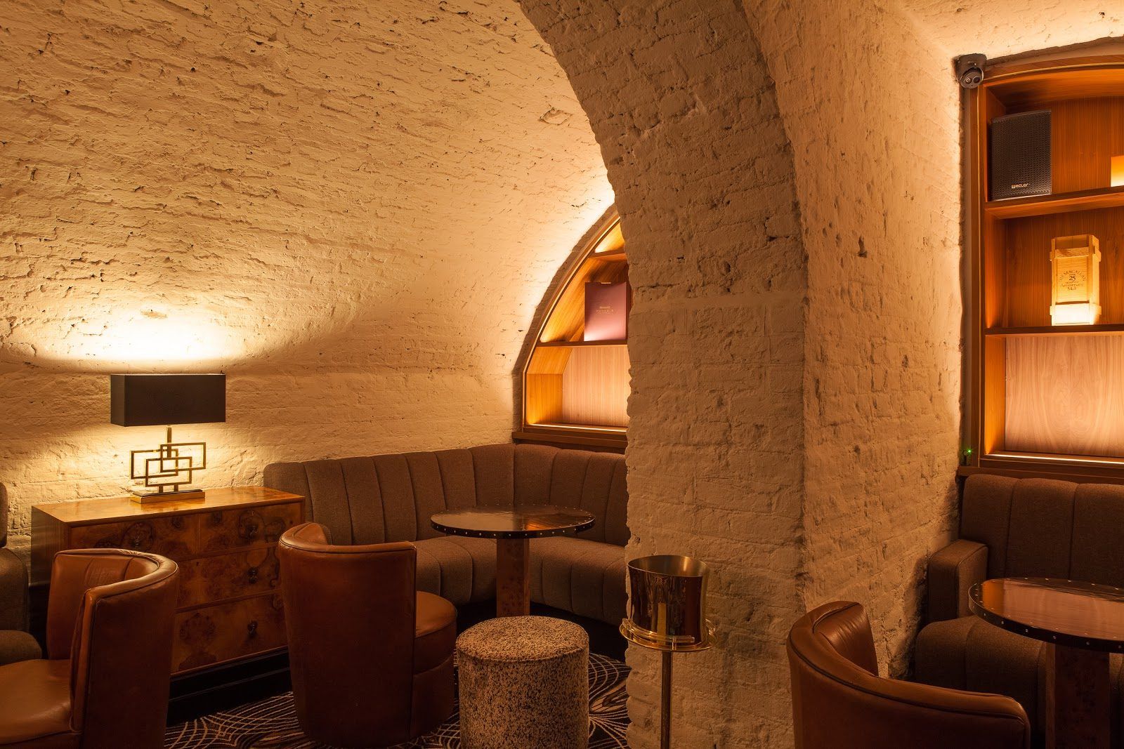 9 Below at The Stephen's Green Hibernian Club Dublin bar interior