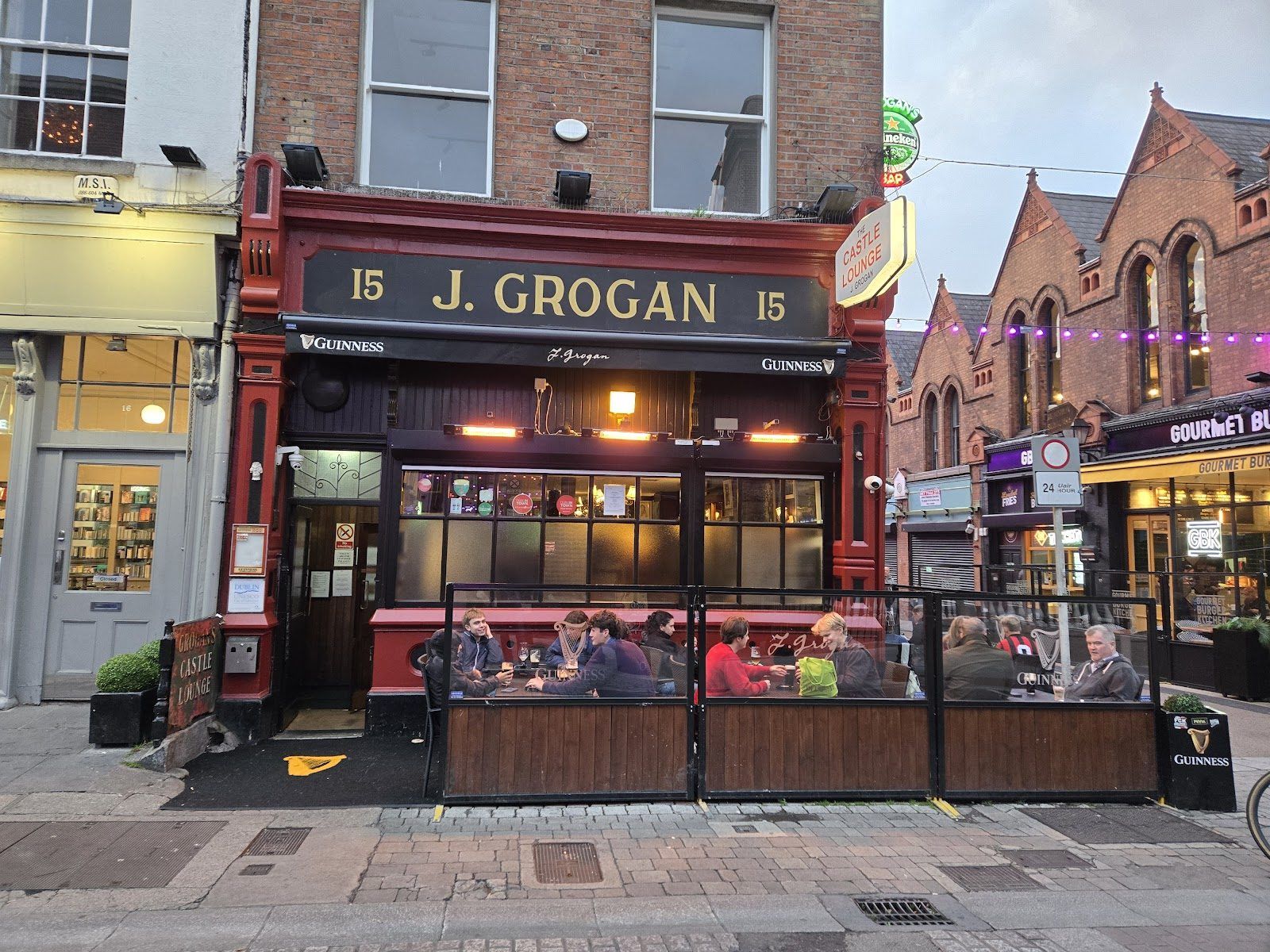 Grogan's Castle Lounge, Dublin