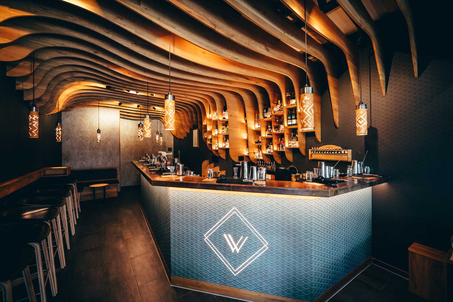 The Wood Bar Düsseldorf bar interior