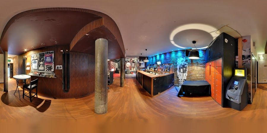 Sneaky Pete's, Edinburgh