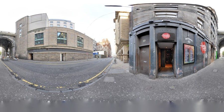 Sneaky Pete's, Edinburgh