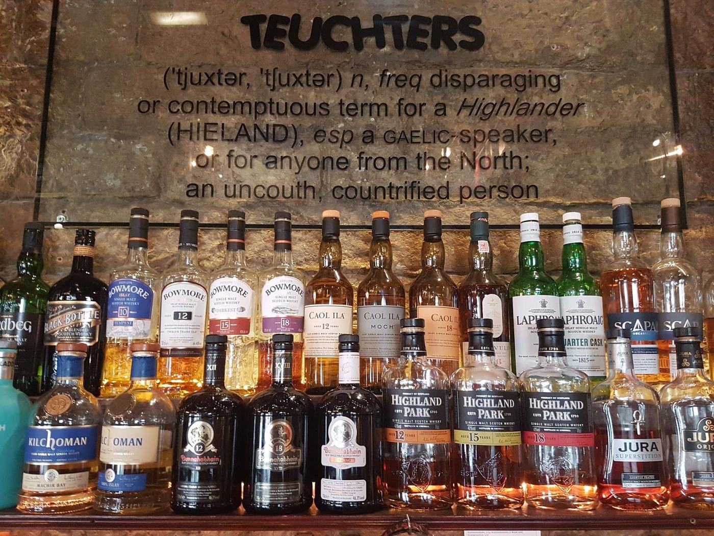 Teuchters Landing Leith Edinburgh craft beer waterfront bar pontoon seating