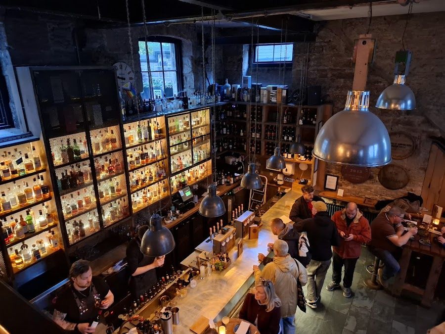 The Devil's Advocate, Edinburgh