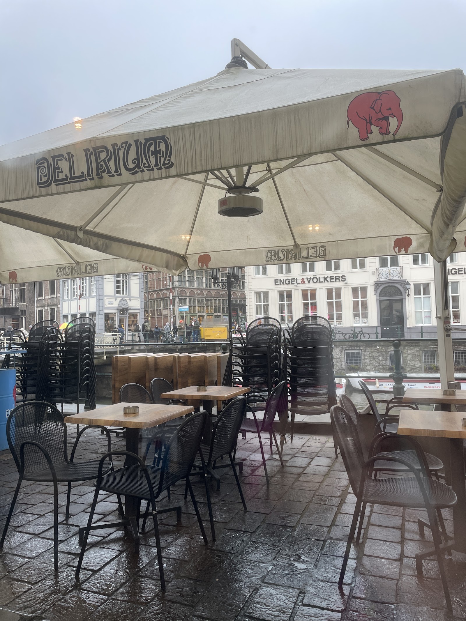 Het Waterhuis aan de Bierkant Ghent bar interior