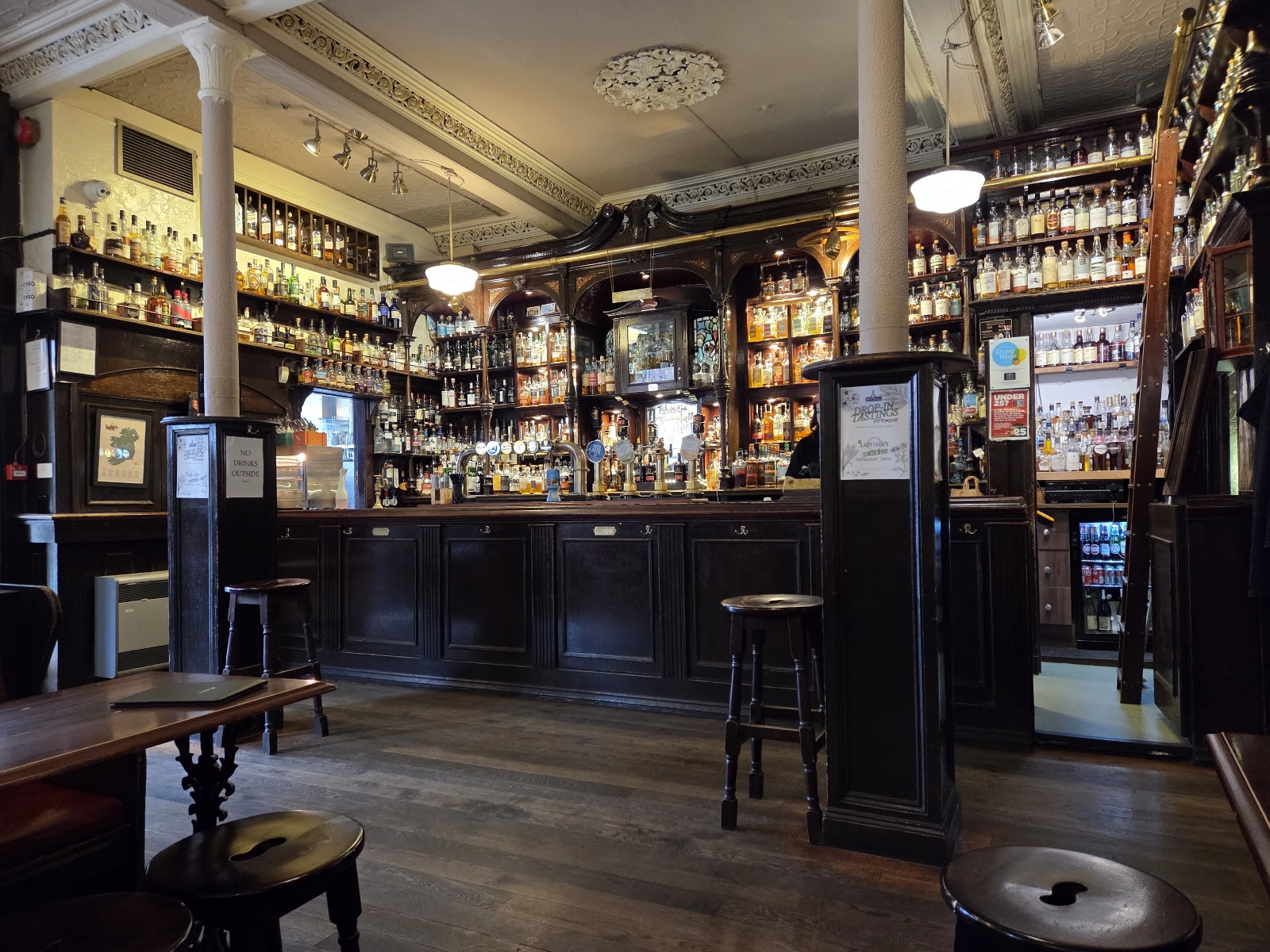 The Pot Still Glasgow bar interior