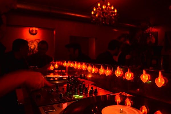 Le Lion Bar de Paris
