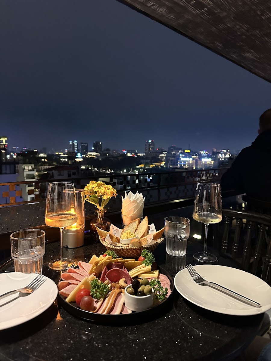 Lighthouse Sky Bar, Hanoi