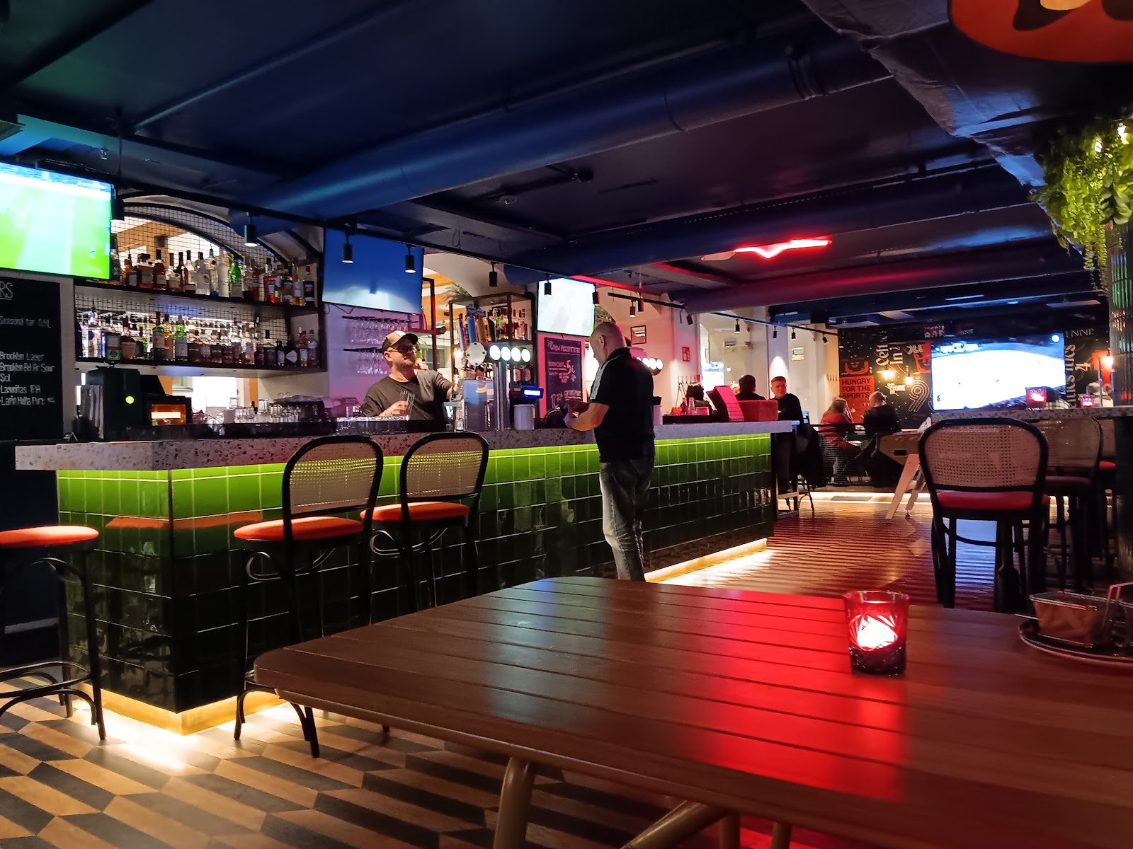 Apollo Sports Bar, Helsinki