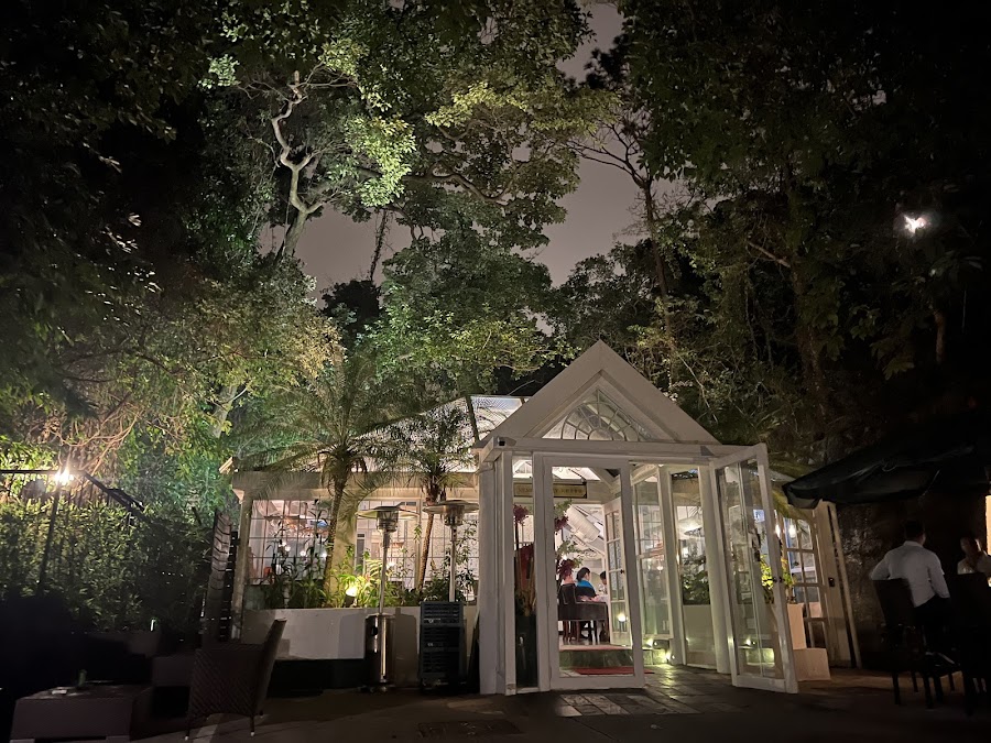 Crown Wine Cellars, Hong Kong