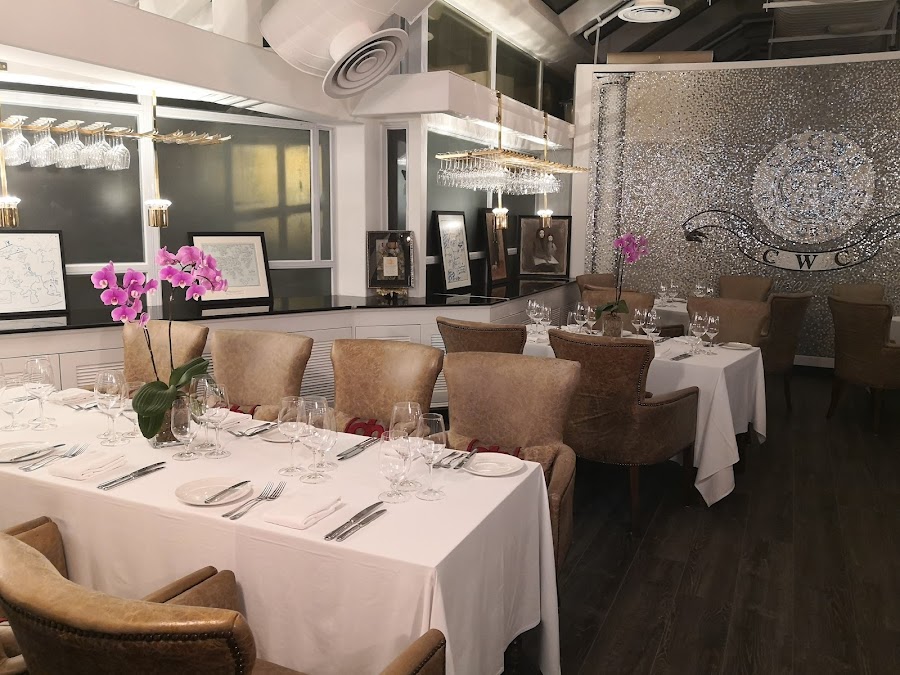 Crown Wine Cellars, Hong Kong