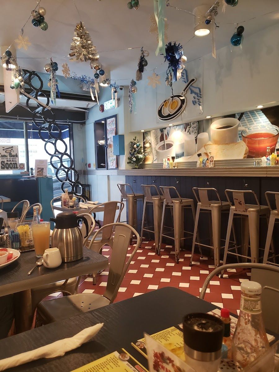 The Flying Pan, Hong Kong