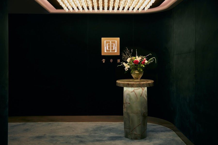 The Merchant, Hong Kong