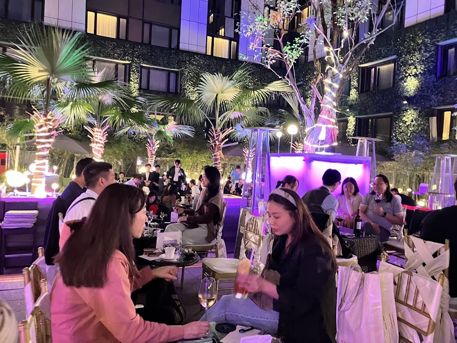 Vibes, Hong Kong