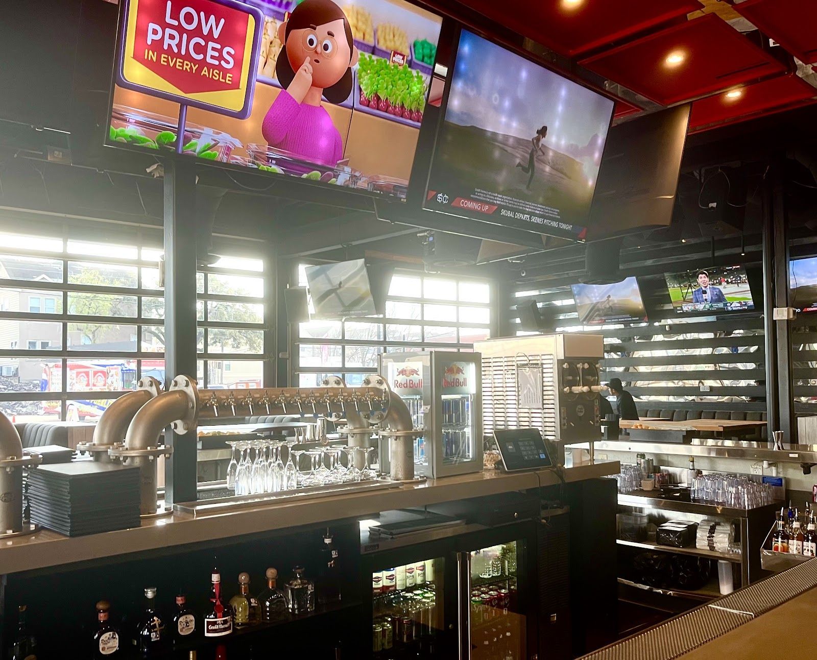 Harold's in Montrose craft beer bar Houston patio