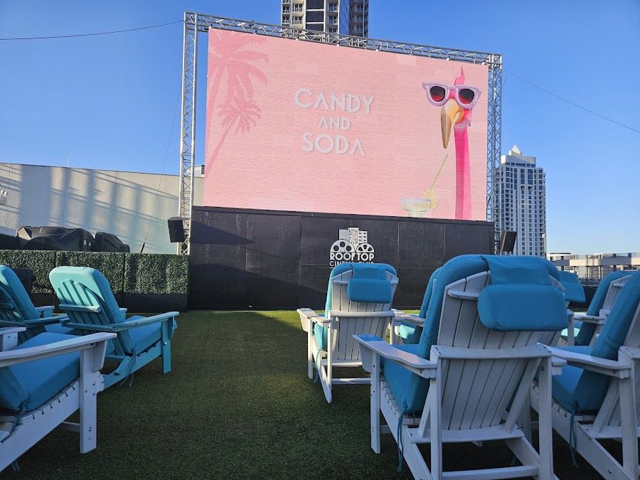 Rooftop Cinema Club Uptown, Houston