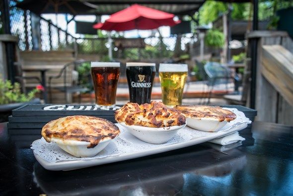 McGonigel's Mucky Duck, Houston