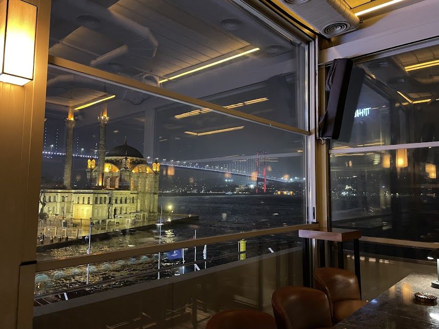 Anjelique, Istanbul