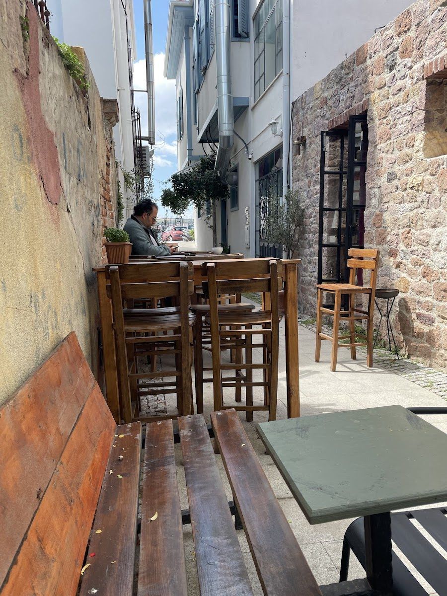 The Public House, Istanbul