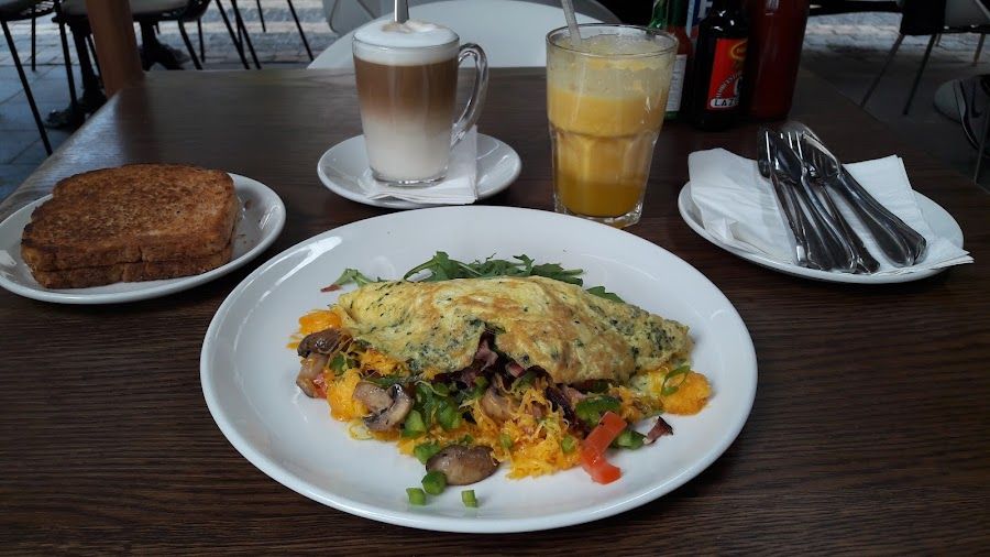 Tashas Rosebank Bar, Johannesburg