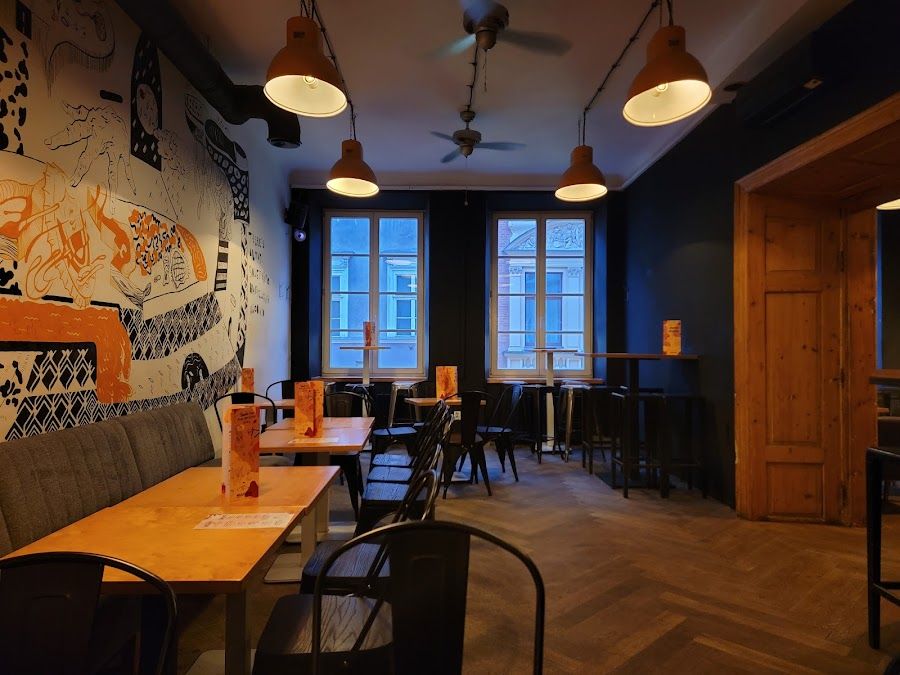 Multi Qlti Tap Bar, Krakow