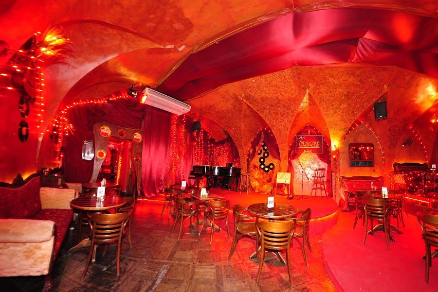 Stalowe Magnolie, Krakow