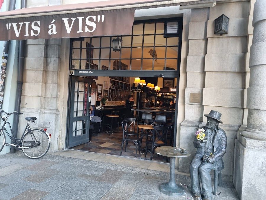 Vis-a-Vis Bar, Krakow
