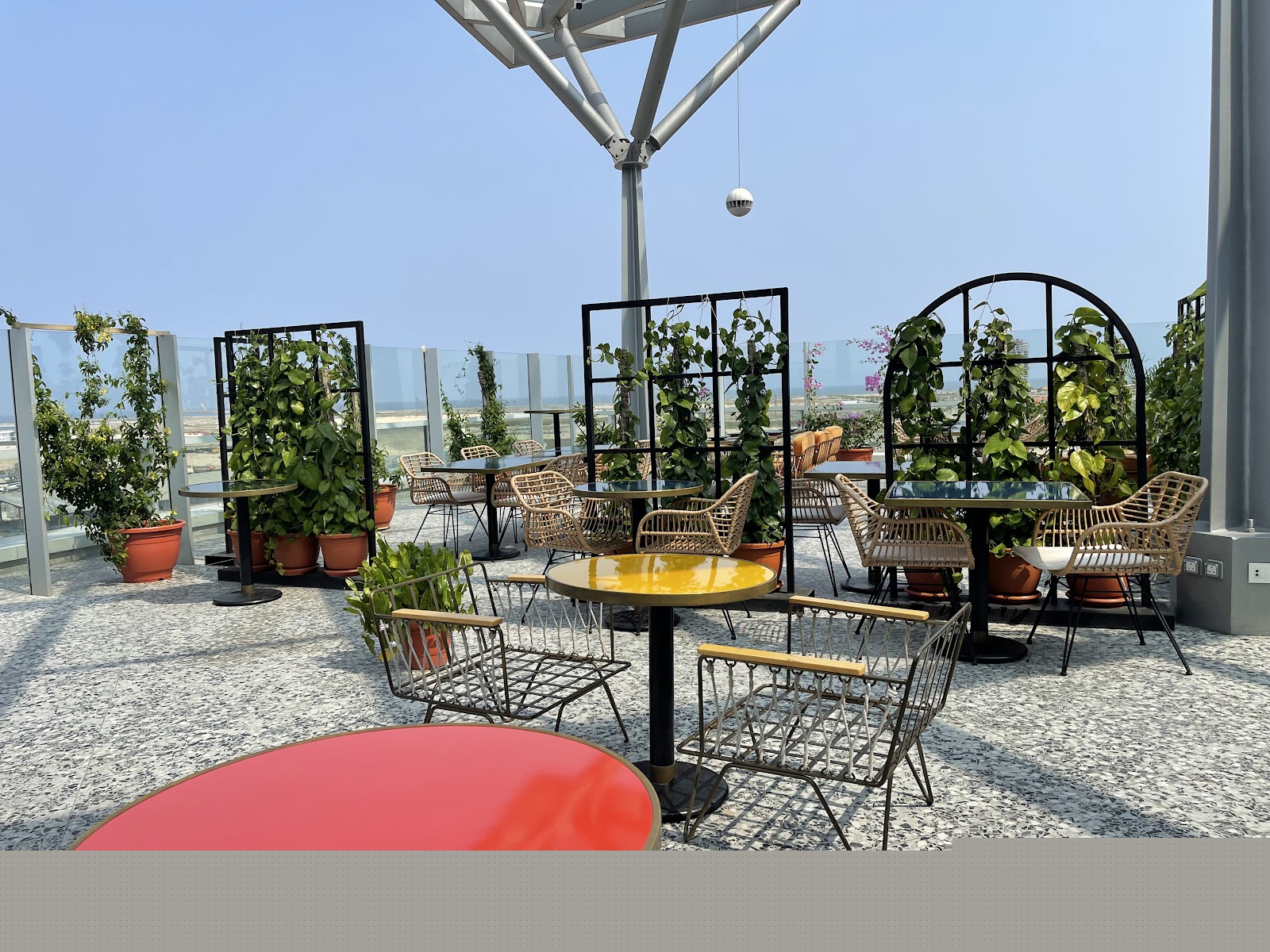 Kaly, Lagos