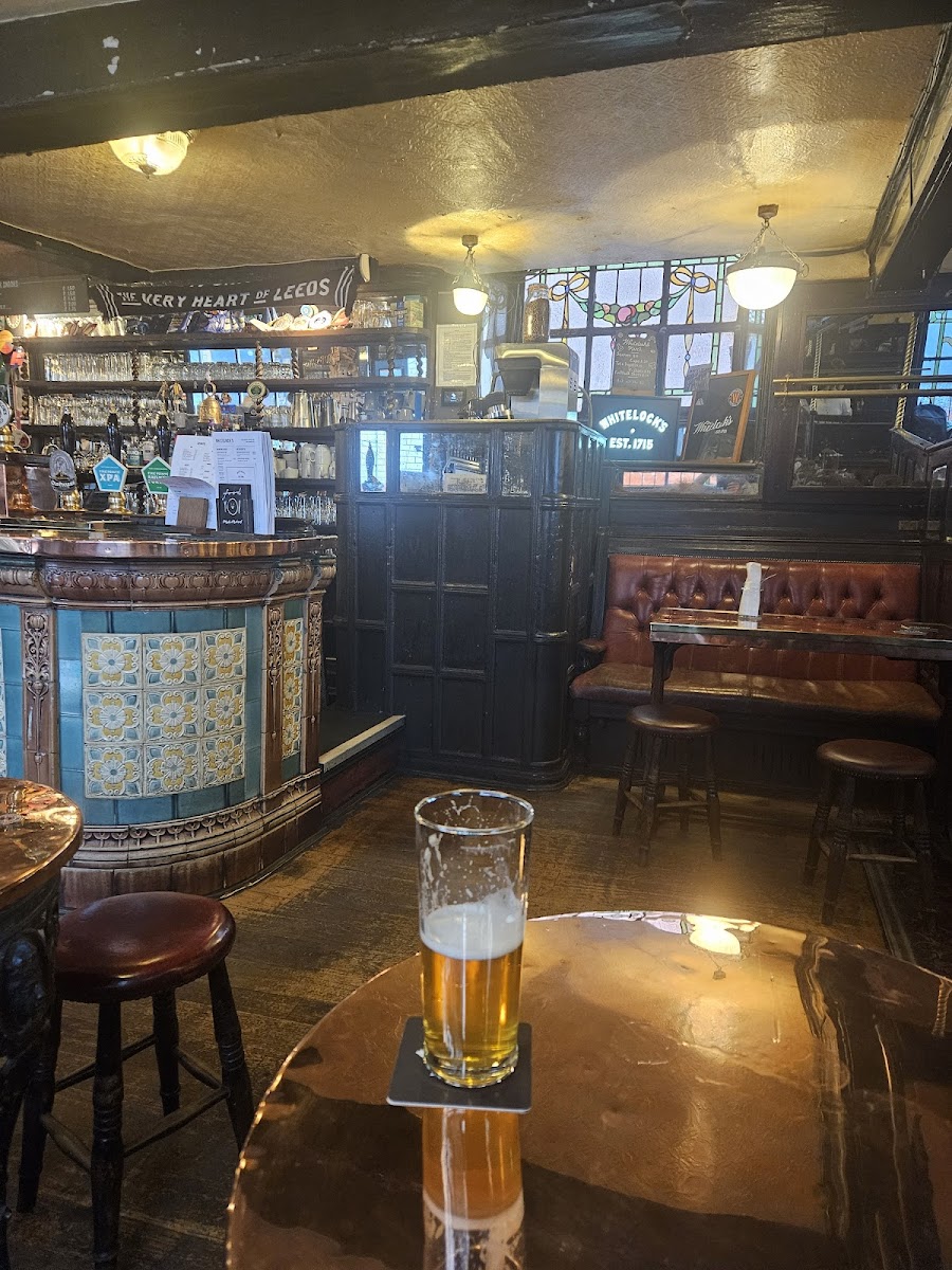 Whitelock's Ale House, Leeds