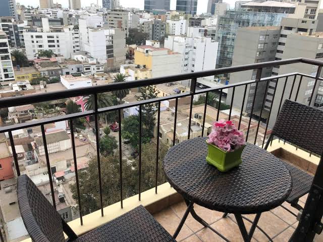 Victoria Lima bar interior