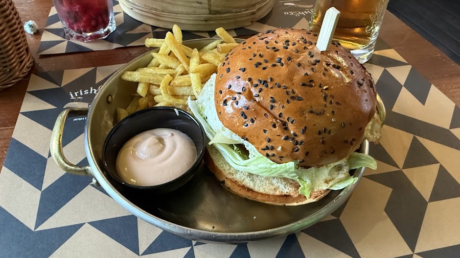 Irish & Co., Lisbon