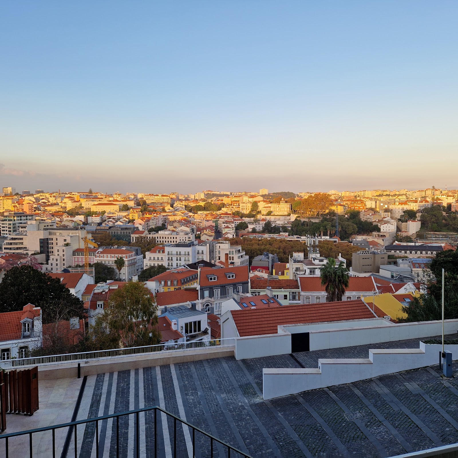 Lost In, Lisbon