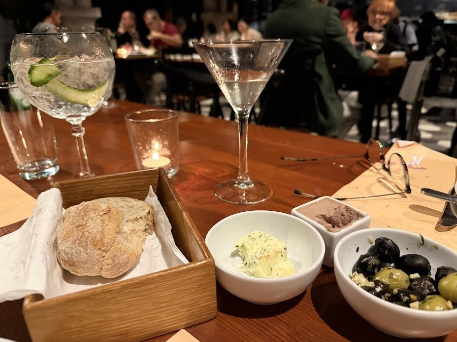 Pap'Acorda Bar, Lisbon