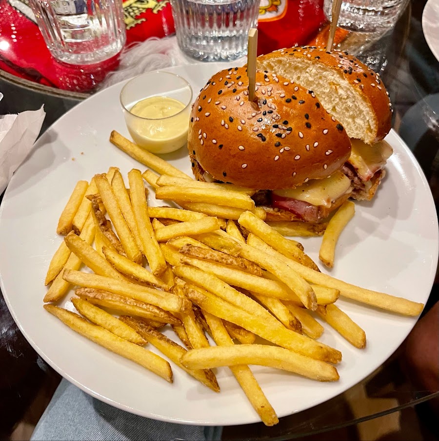 Real Sports Bar, Lisbon