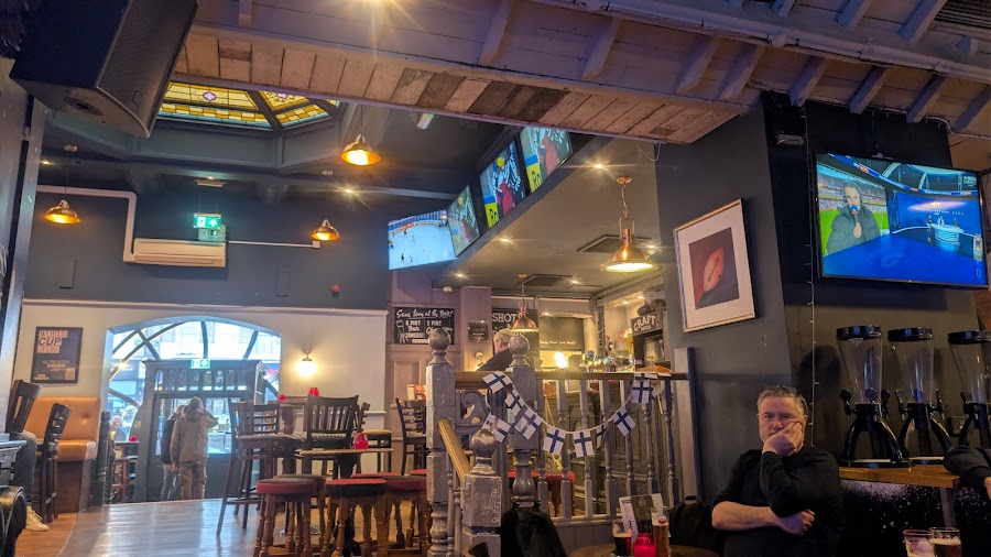 The Famous Three Kings, London