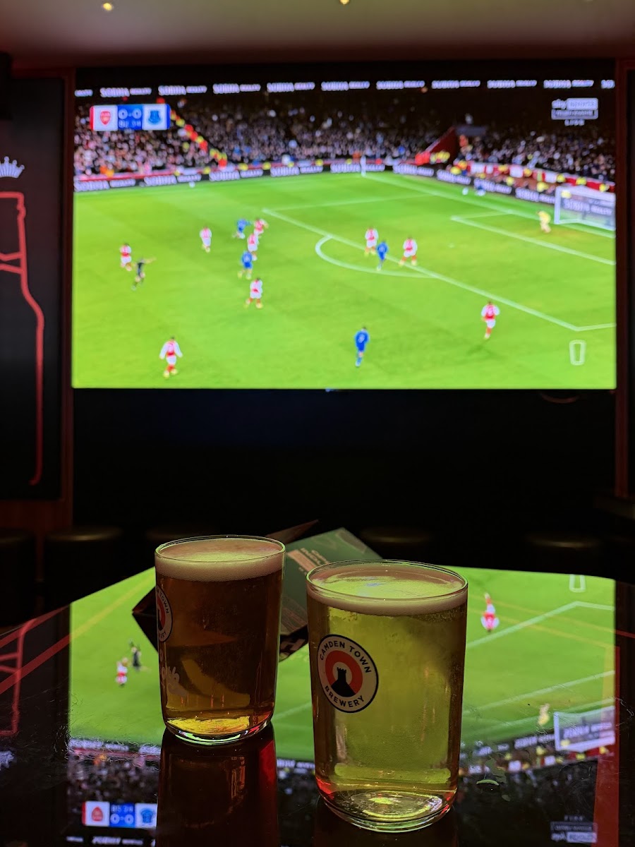 Kings Sports Bar, London