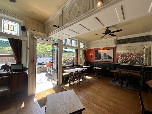 Ladbroke Arms in London