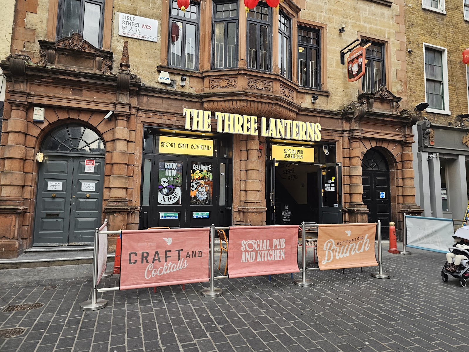 The Three Lanterns, London
