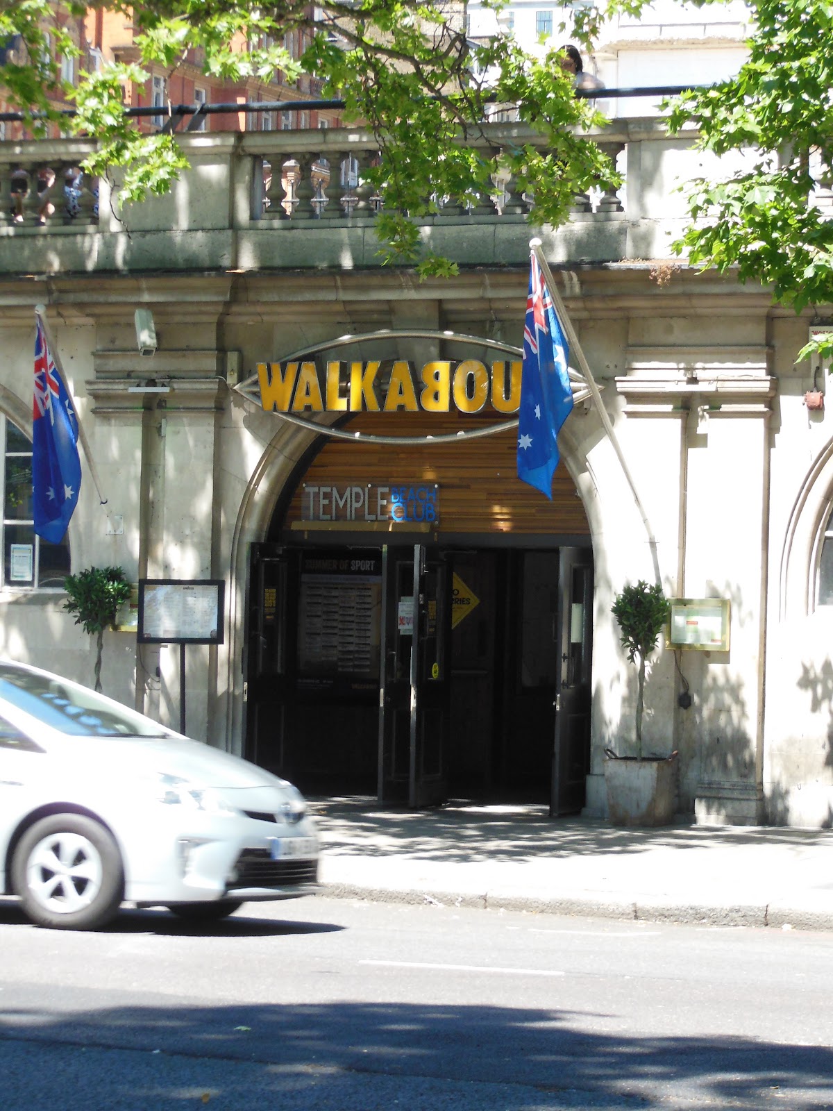 Walkabout Temple, London
