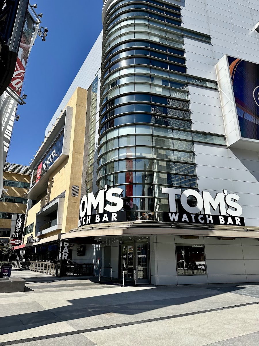 Tom's Watch Bar, Los Angeles